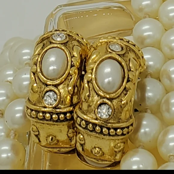 Vintage Luxurious Rare Signed Earrings